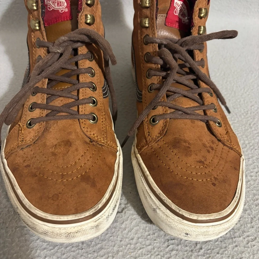 Vans stylish brown